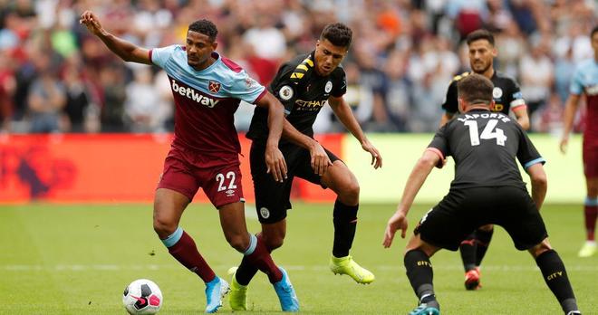 若有所指？道格拉斯-路易斯在社交媒体发文：愿上帝宽恕坏人