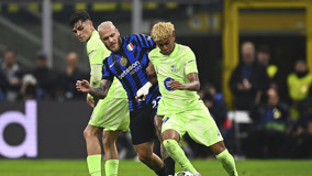 他终于迎来属于自己的夜晚