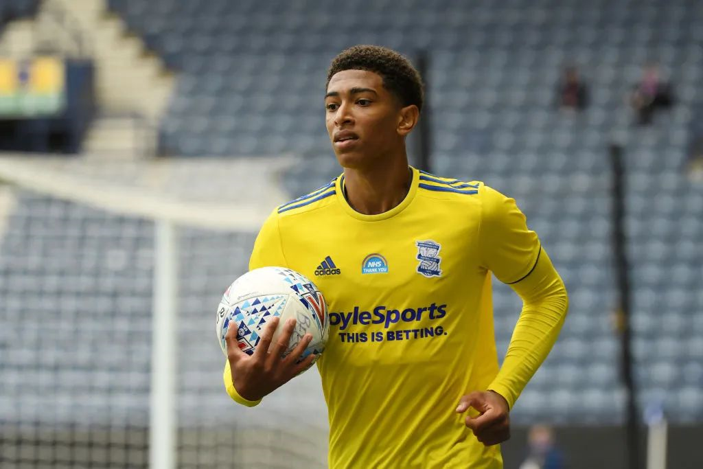 德天空：拜仁仍愿意冬窗放走博埃，要价2000万欧（德天空：拜仁愿在冬窗出售博埃，标价2000万欧）