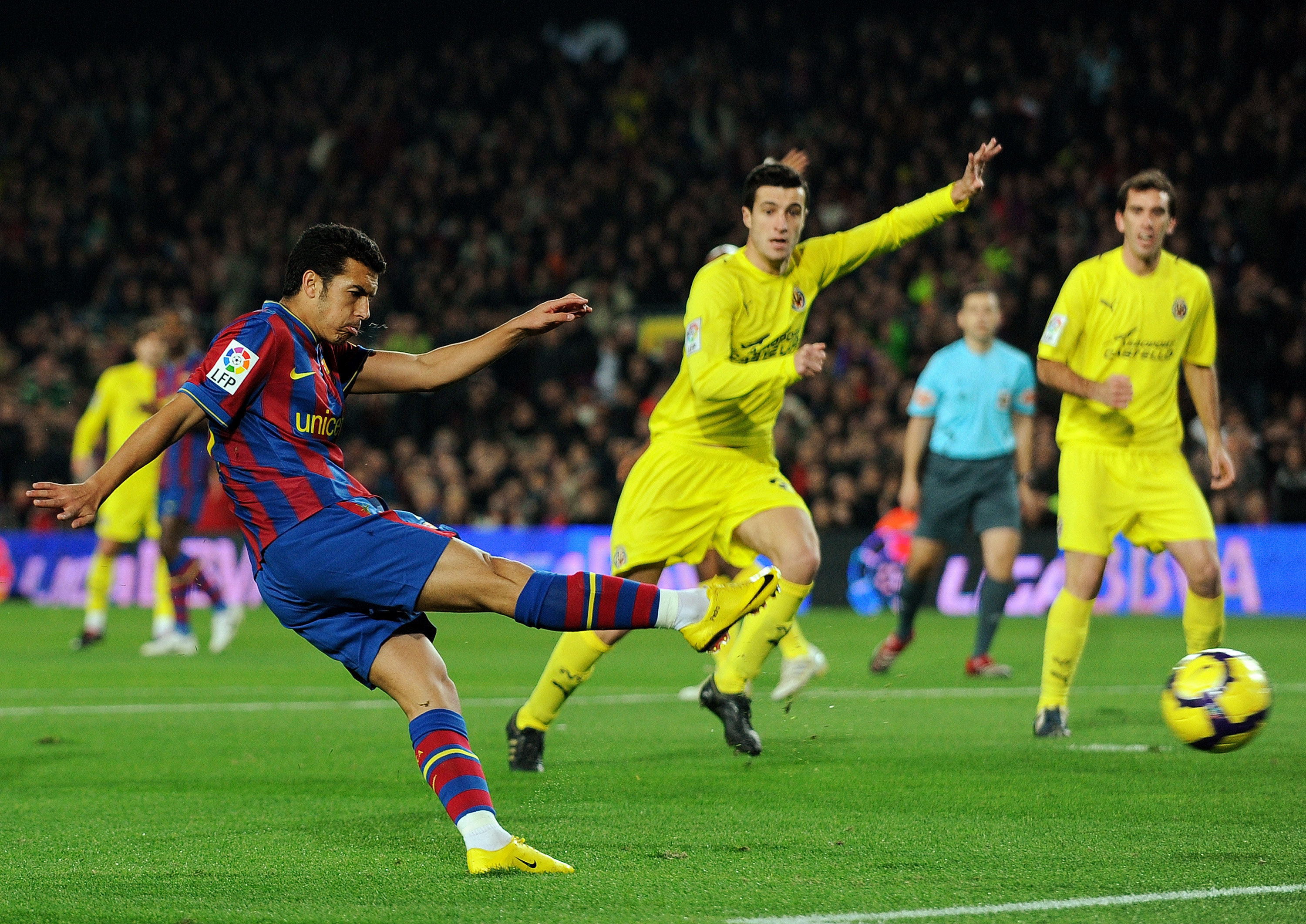 比利时大胜稳坐J组第一，第15次晋级世界杯决赛圈（比利时大捷锁定J组榜首，第15次跻身世界杯决赛圈）