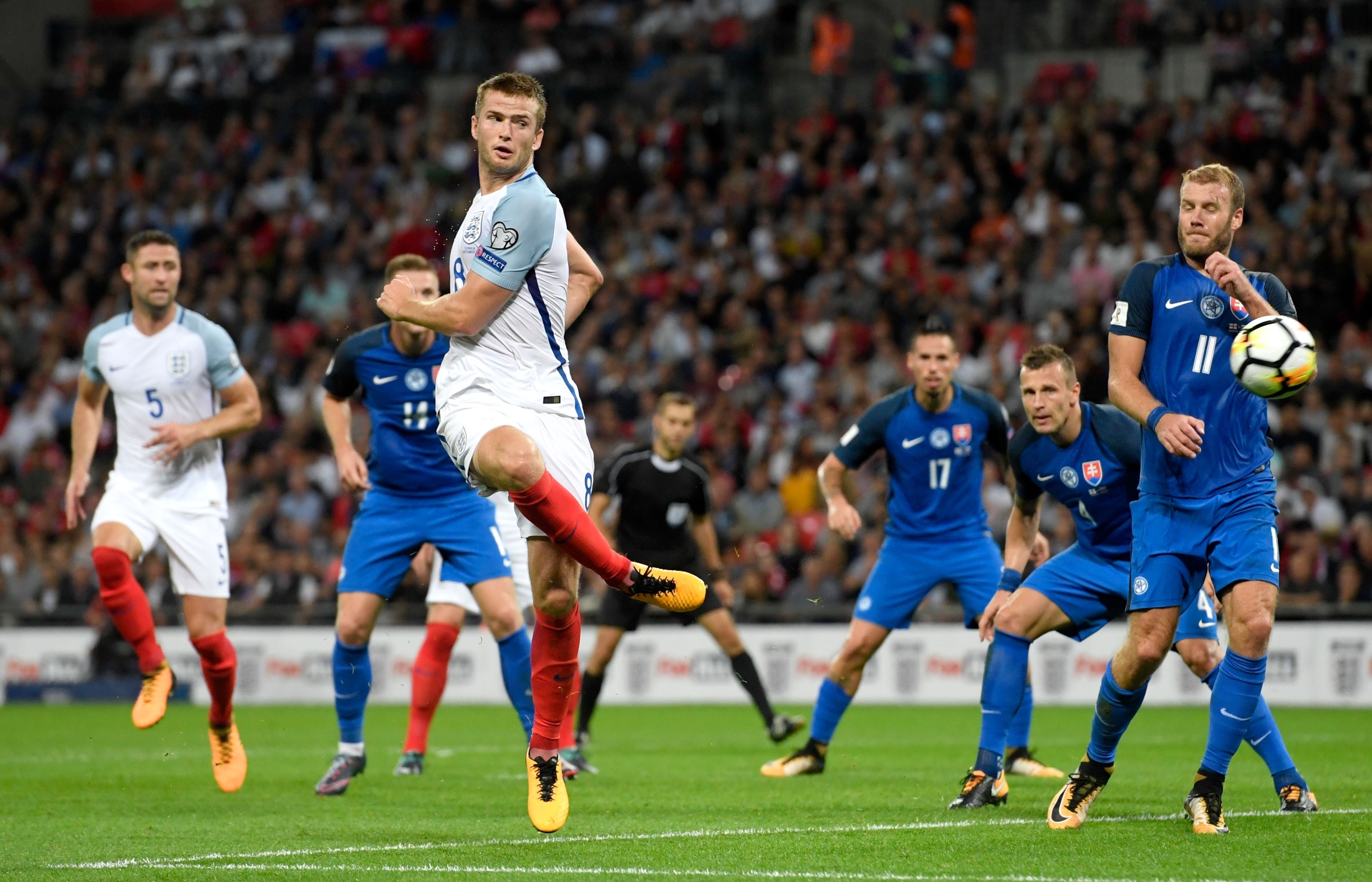 为方便观看足协杯决赛，铁路部门开通G115国安球迷观赛列车（铁路部门开行G115次国安球迷专列，助力足协杯决赛观赛）