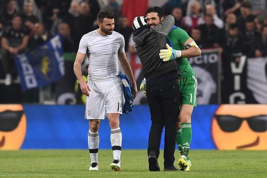 萨福诺夫：我和K77相处得很好，他会说俄语且我们还能用英语交流（萨福诺夫谈K77：相处融洽，会说俄语也能用英语交流）