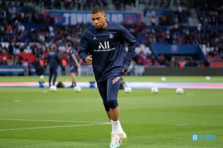 简直令人叹为观止，11年前的今天，拉姆塞打进了欧冠历史上最伟大的进球之一