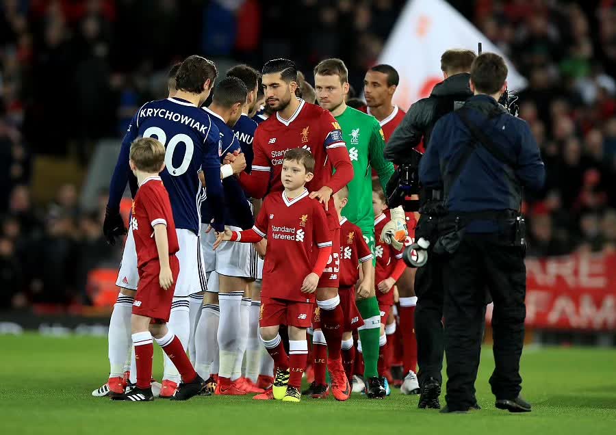 斯科尔斯：梅努在英超每次都是替补出场（斯科尔斯：梅努在英超上场始终以替补身份）