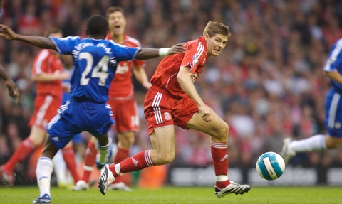 咔咔一顿扣！克里斯17中11&罚球9中6砍下28分8板4助2断