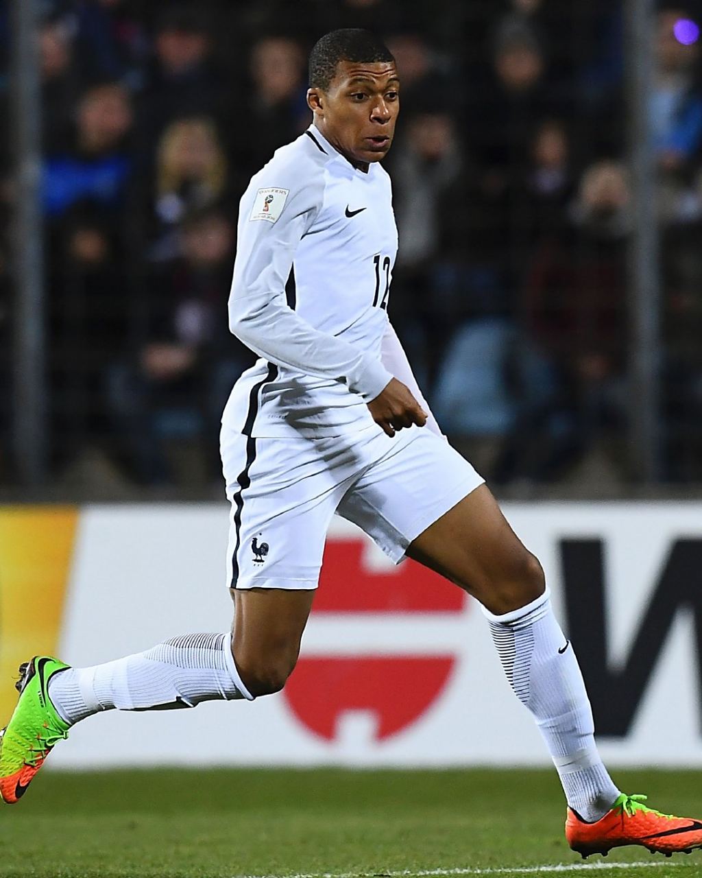 玉昆新赛季阵容亮相 赵宇豪寄望踢出云南足球