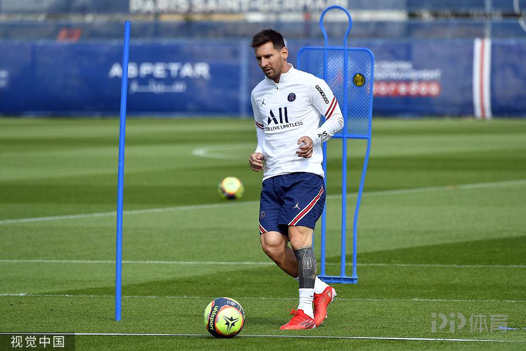 补时进球！吕特绝境救主，英超劲旅绝平，领先曼联1分（补时扳平！吕特压哨救主，英超劲旅拿到平局，领先曼联1分）